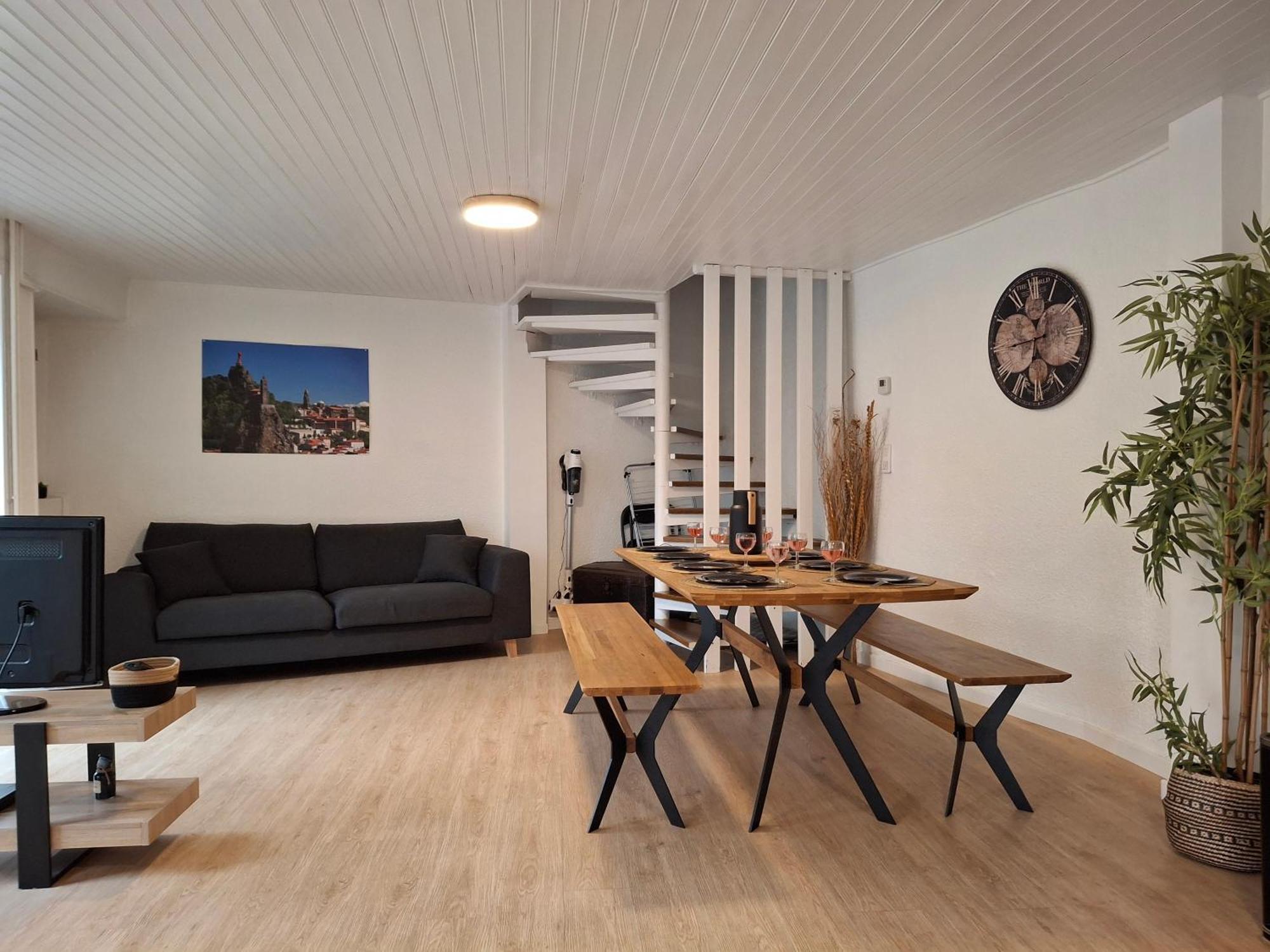 Au Bon Endroit Villa Aiguilhe Bagian luar foto